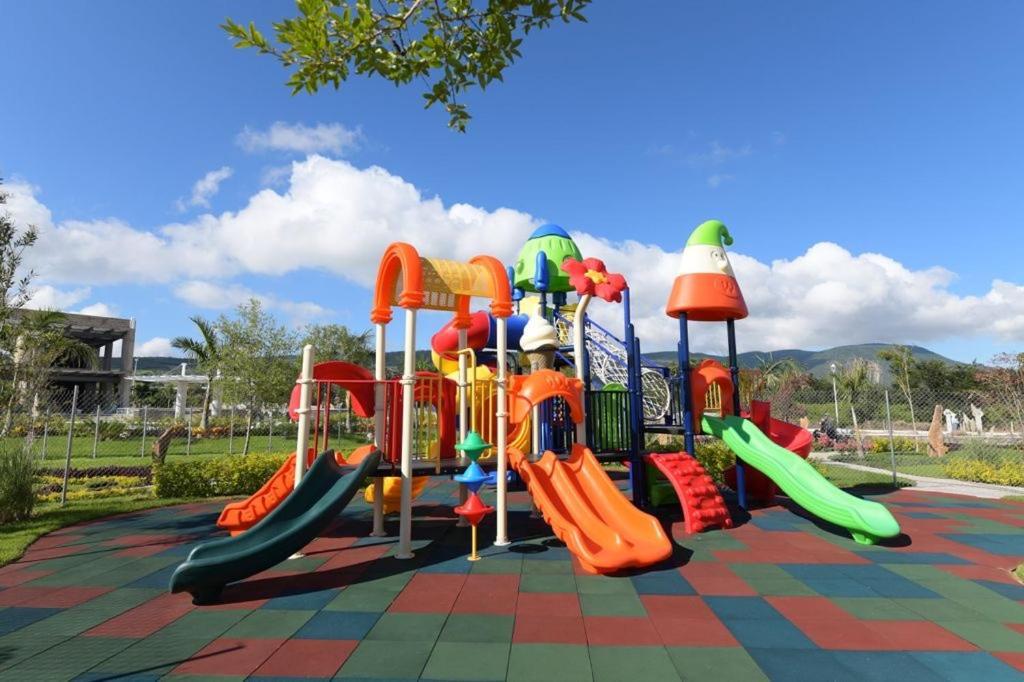 Hermosa Casa En Orilla Del Lago -Zona De Villedos- San Cristobal Zapotitlan Ngoại thất bức ảnh